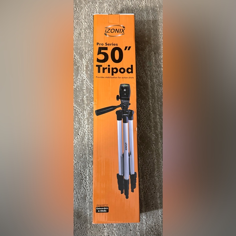 iZonix 50” tripod for cameras and camcorders